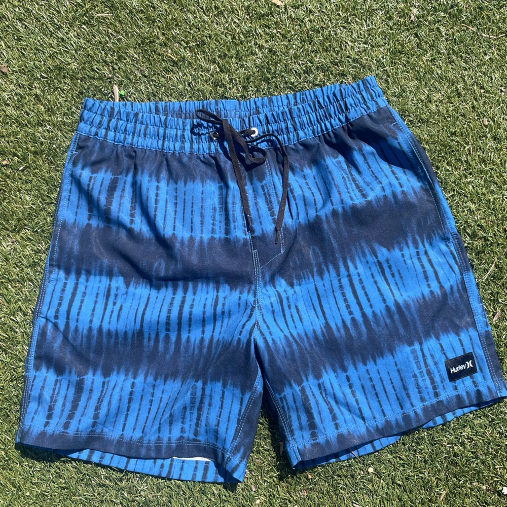 HURLEY CANON BALL SWIM TRUNKS “17 NWOT